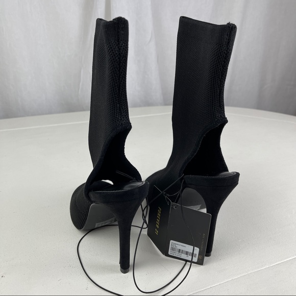 🚫SOLD🚫 NWT Black Peep Toe Stiletto Ankle High Heels Stretchy Sock Style - Picture 7 of 16
